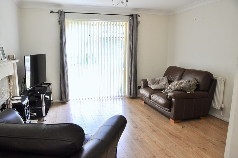 Blossomfield Close, Hampton, Evesham, WR11 2NZ • Chatterton Estate Agent