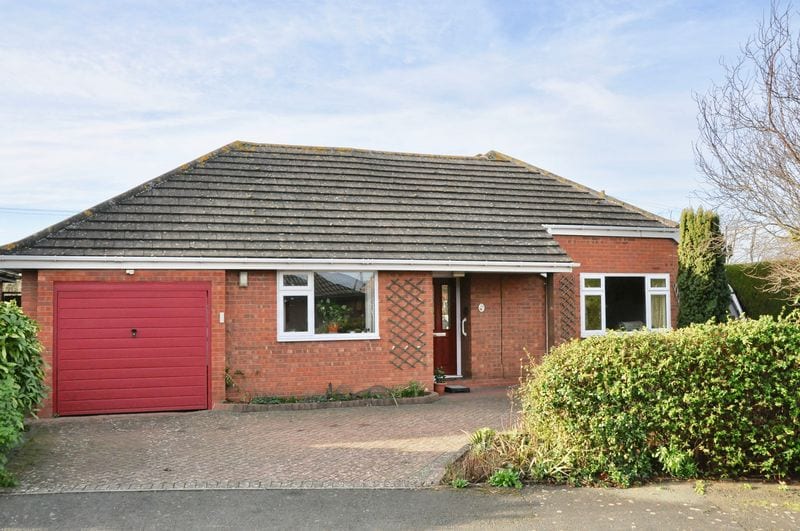 Bretforton Road, Badsey, Evesham, WR11 7XQ • Chatterton Estate Agent