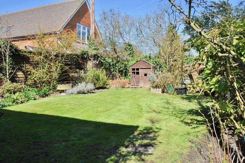 Gingerbread Cottage, 2 China Corner, Honeybourne, Evesham, WR11 7PH