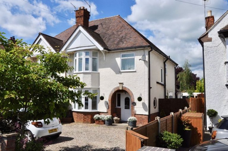 Cheltenham Road, Evesham, WR11 2LW • Chatterton Estate Agent