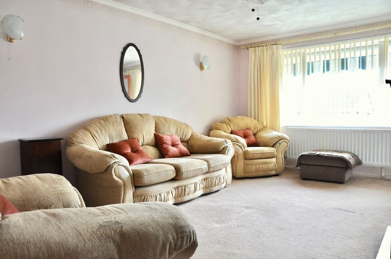 Rowan Close, Evesham, WR11 1YG • Chatterton Estate Agent