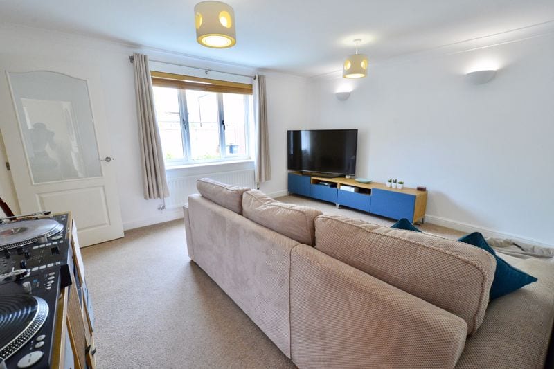 Legion Court, Middle Littleton, Evesham, WR11 8JH • Chatterton Estate Agent