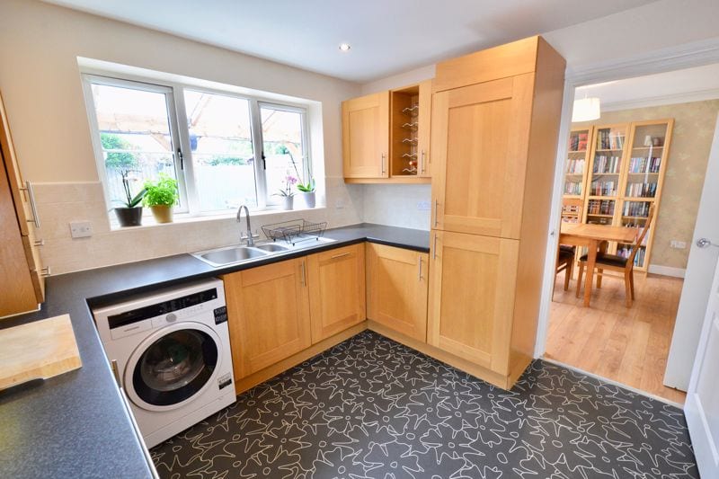 Legion Court, Middle Littleton, Evesham, WR11 8JH • Chatterton Estate Agent