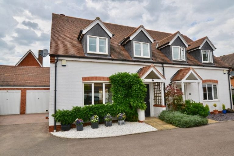 Legion Court, Middle Littleton, Evesham, WR11 8JH • Chatterton Estate Agent