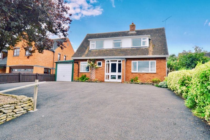 Pitchers Hill, Wickhamford, Evesham, WR11 7RT • Chatterton Estate Agent