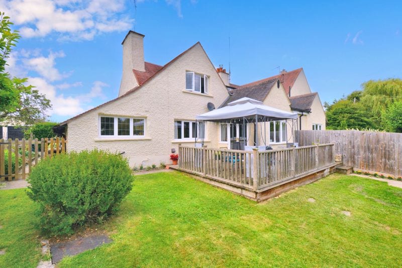 Manor Cottage, Wickhamford, Evesham, WR11 7SA • Chatterton Estate Agent