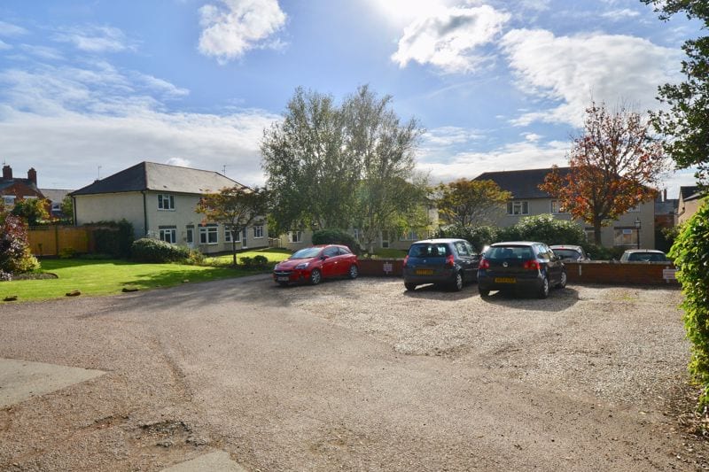 Greenhill Gardens, Greenhill, Evesham, WR11 4ND • Chatterton Estate Agent