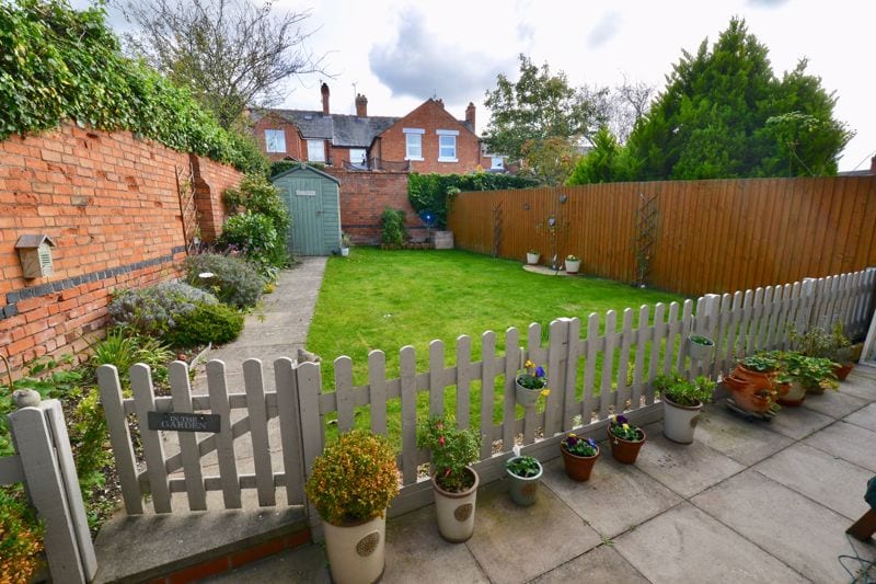 Greenhill Gardens, Greenhill, Evesham, WR11 4ND • Chatterton Estate Agent