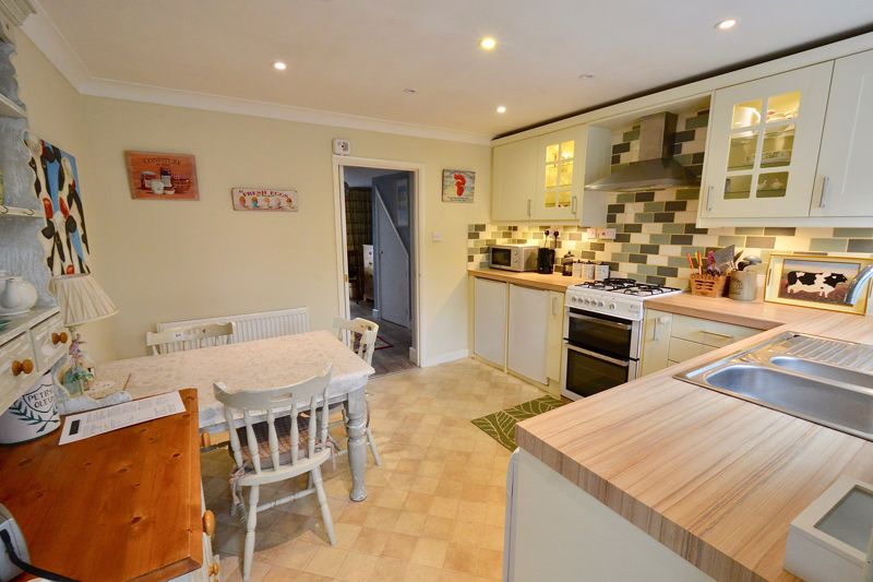 Boat Lane, Offenham, Evesham, WR11 8RS • Chatterton Estate Agent