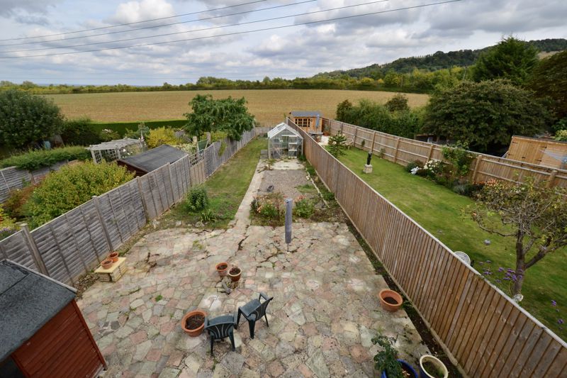 Sandscroft Avenue, Broadway, WR12 7EJ • Chatterton Estate Agent