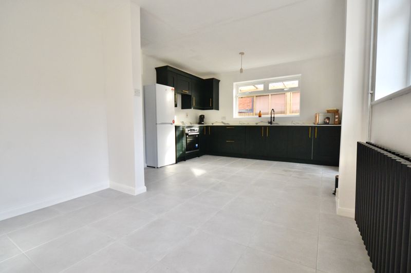 Pitchers Hill, Wickhamford, Evesham, WR11 7RT • Chatterton Estate Agent