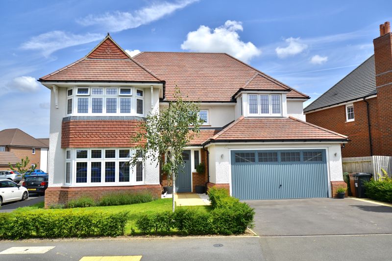 Lodge Park Drive, Evesham, WR11 3JY • Chatterton Estate Agent