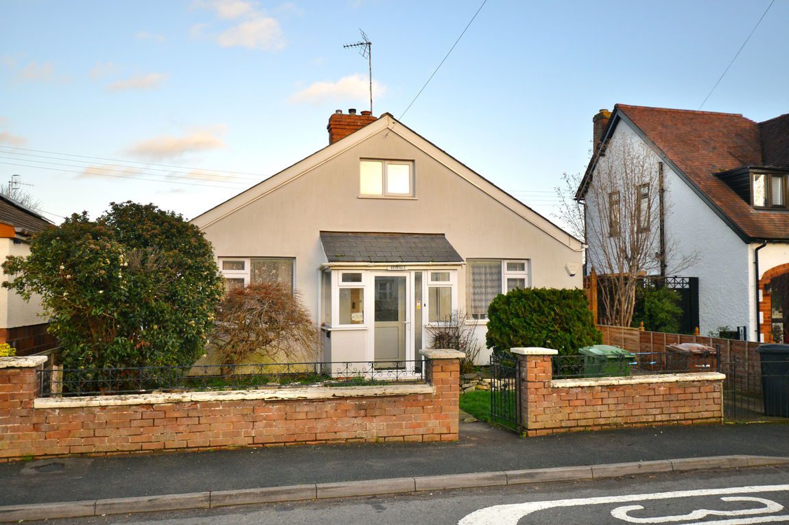 Avondale, Main Street, Offenham, WR11 8RL